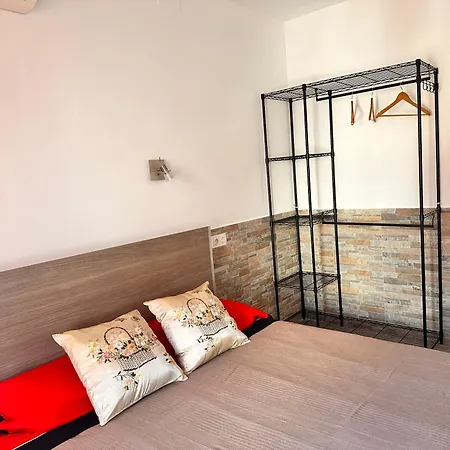 Iri Apartment